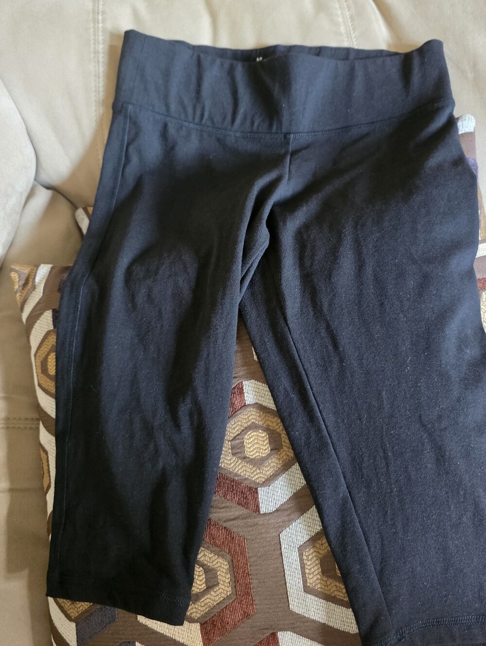 VS Knee Length Athletic Capris Sz S